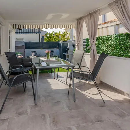 Casa de Férias Bukal By Interhome Vir