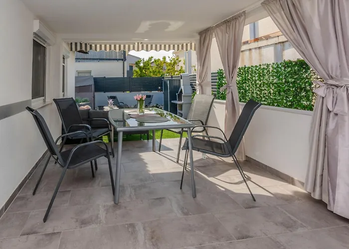 Casa de Férias Bukal By Interhome Vir